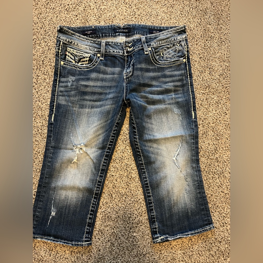 Vigoss Women's Distressed Capris 11/12